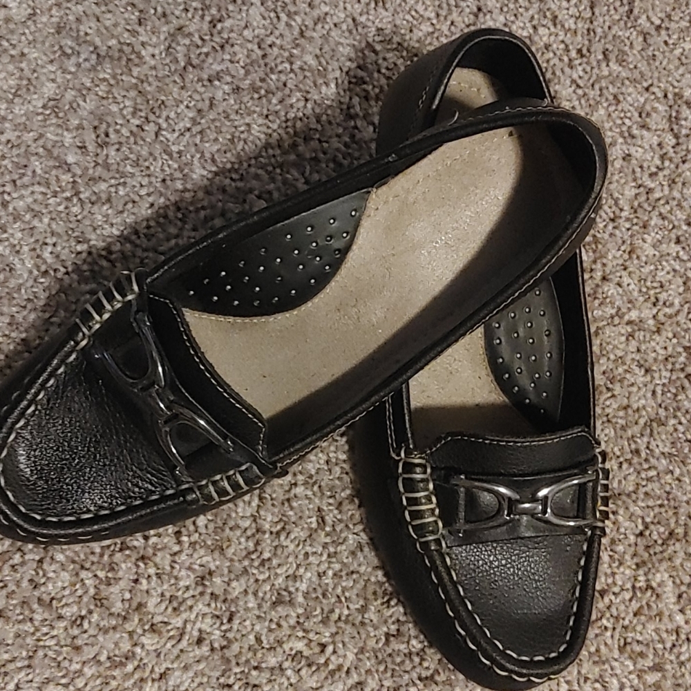 Comfort work flats
